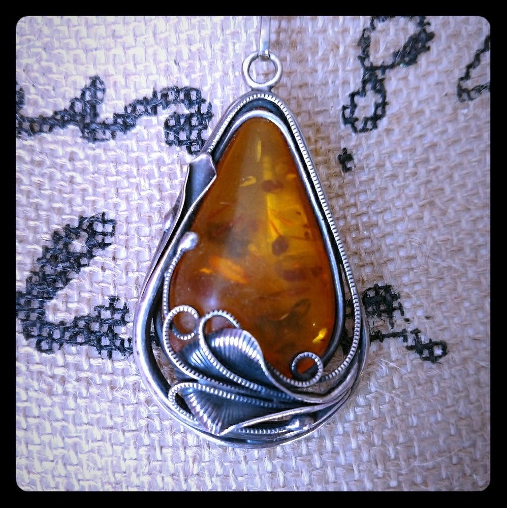 Teardrop Baltic Amber Pendant w/Silver Calla Lily